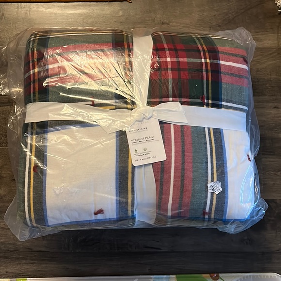 Pottery Barn Bedding Pottery Barn Plaid Sherpa Blanket King Size